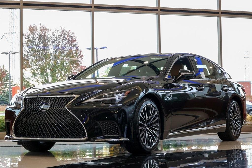 new 2024 Lexus LS 500 car, priced at $106,520