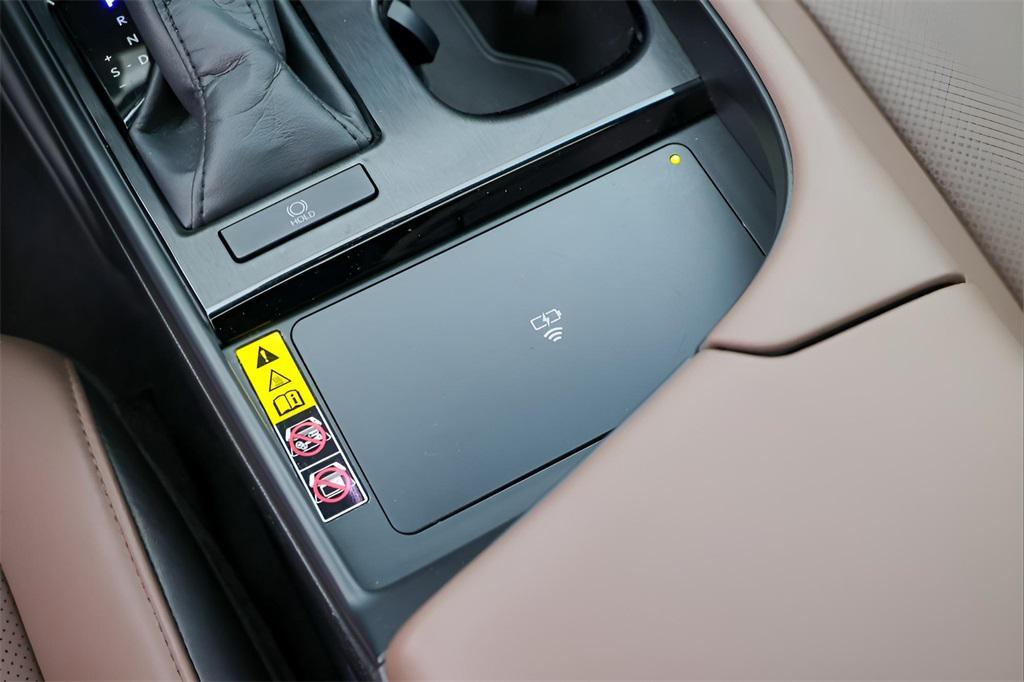 used 2024 Lexus ES 350 car, priced at $39,559