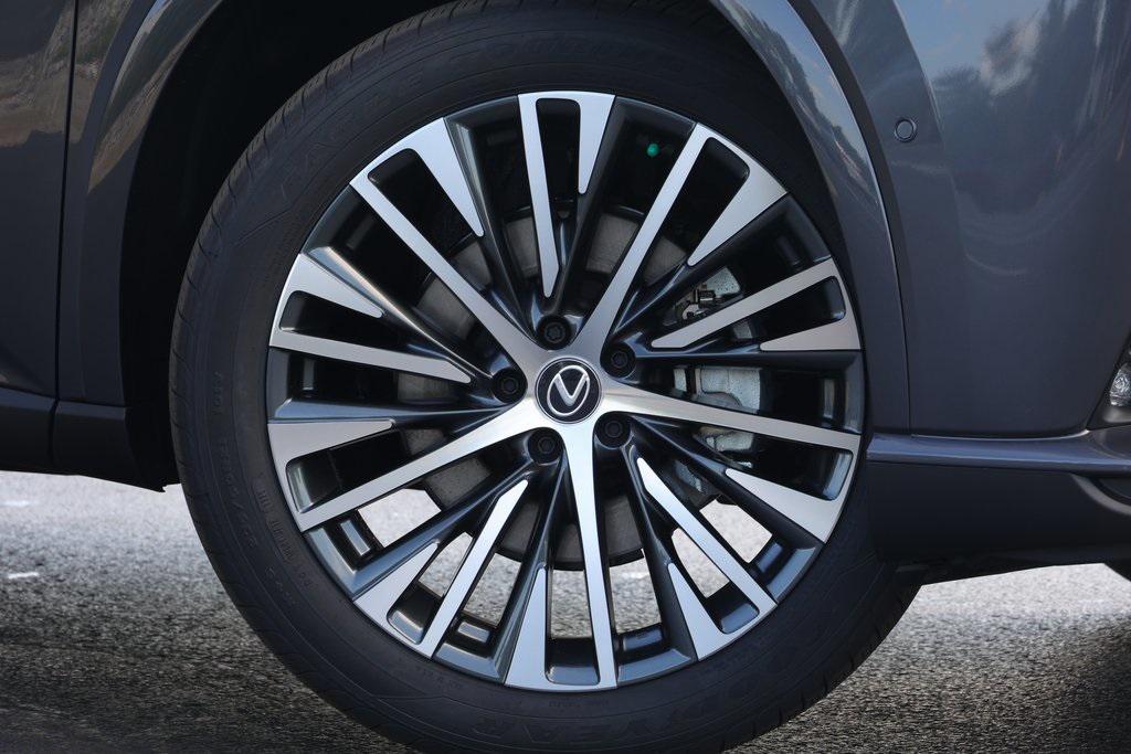 new 2025 Lexus RX 350 car, priced at $62,104