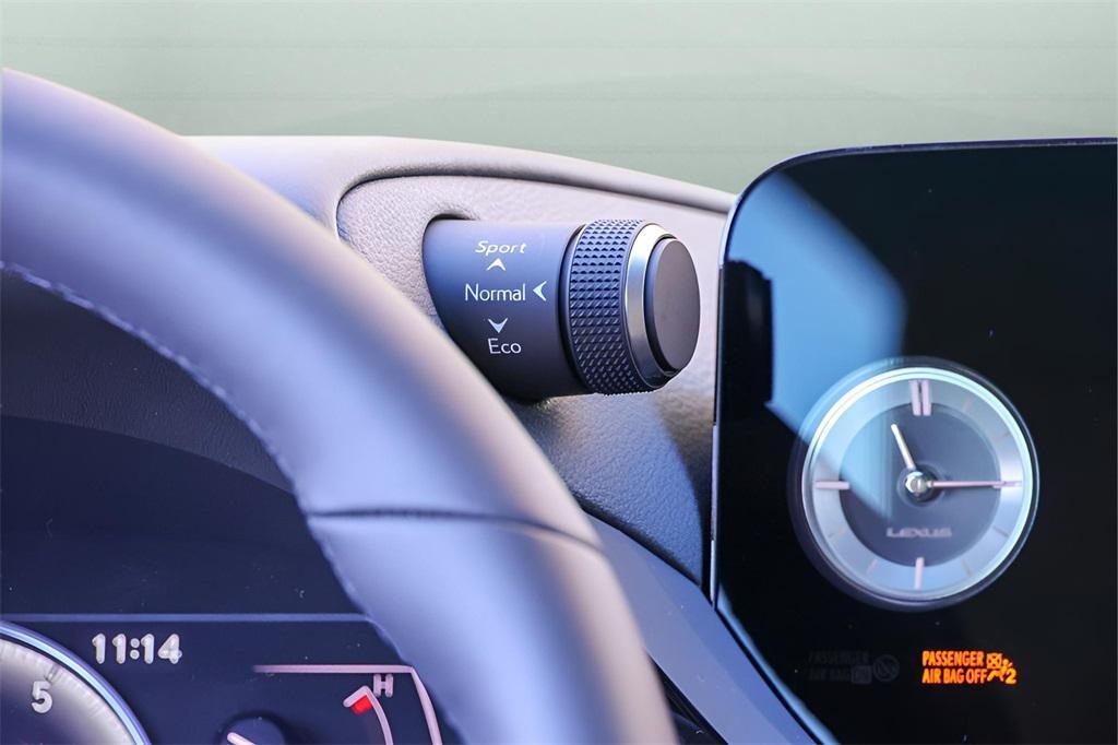 new 2025 Lexus ES 350 car, priced at $49,450