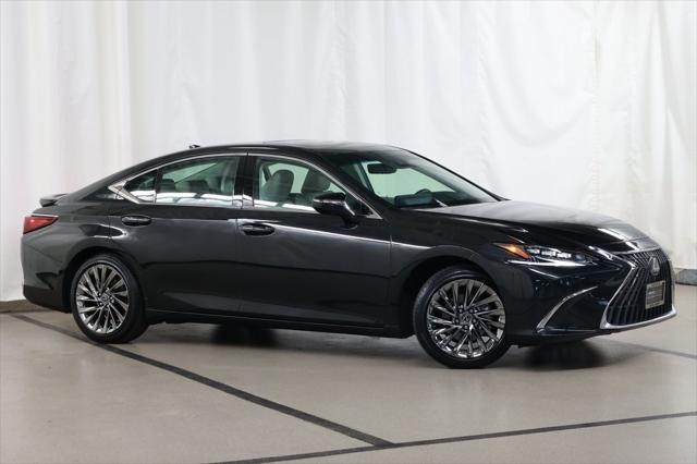 used 2025 Lexus ES 300h car, priced at $53,908