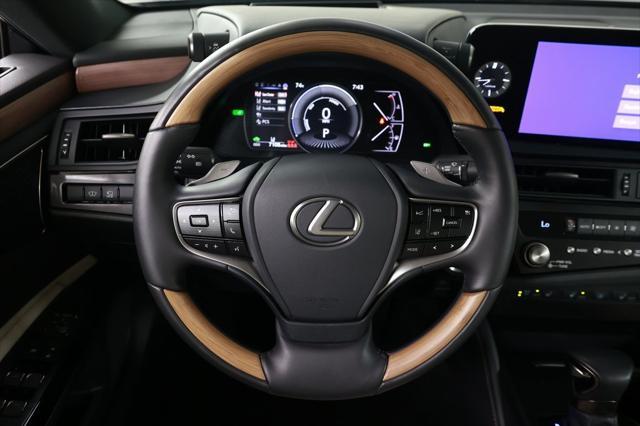 used 2025 Lexus ES 300h car, priced at $53,908