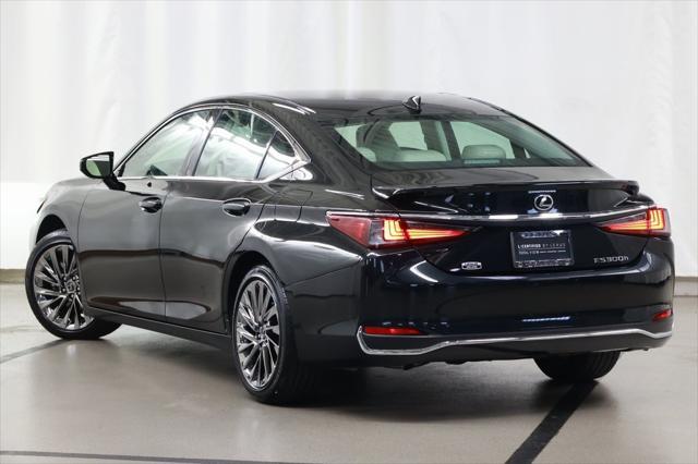 used 2025 Lexus ES 300h car, priced at $53,908
