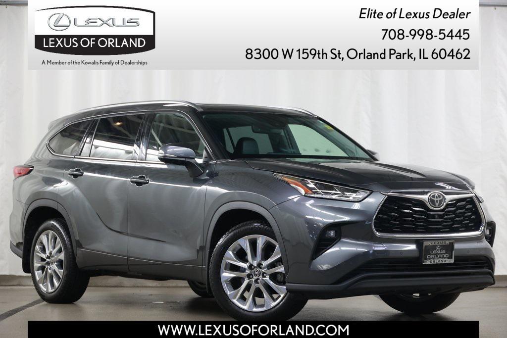used 2020 Toyota Highlander car, priced at $29,808