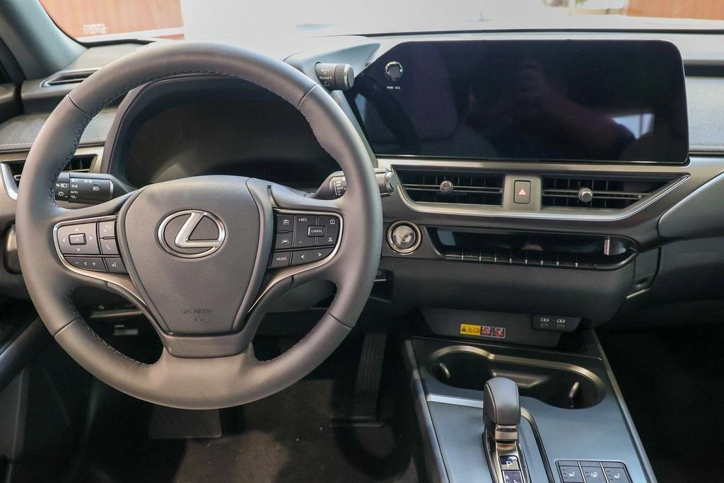 new 2025 Lexus UX 300h car, priced at $45,610