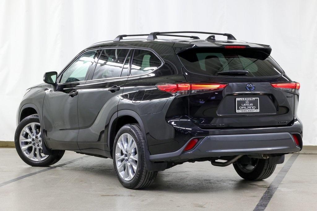 used 2022 Toyota Highlander Hybrid car, priced at $44,951