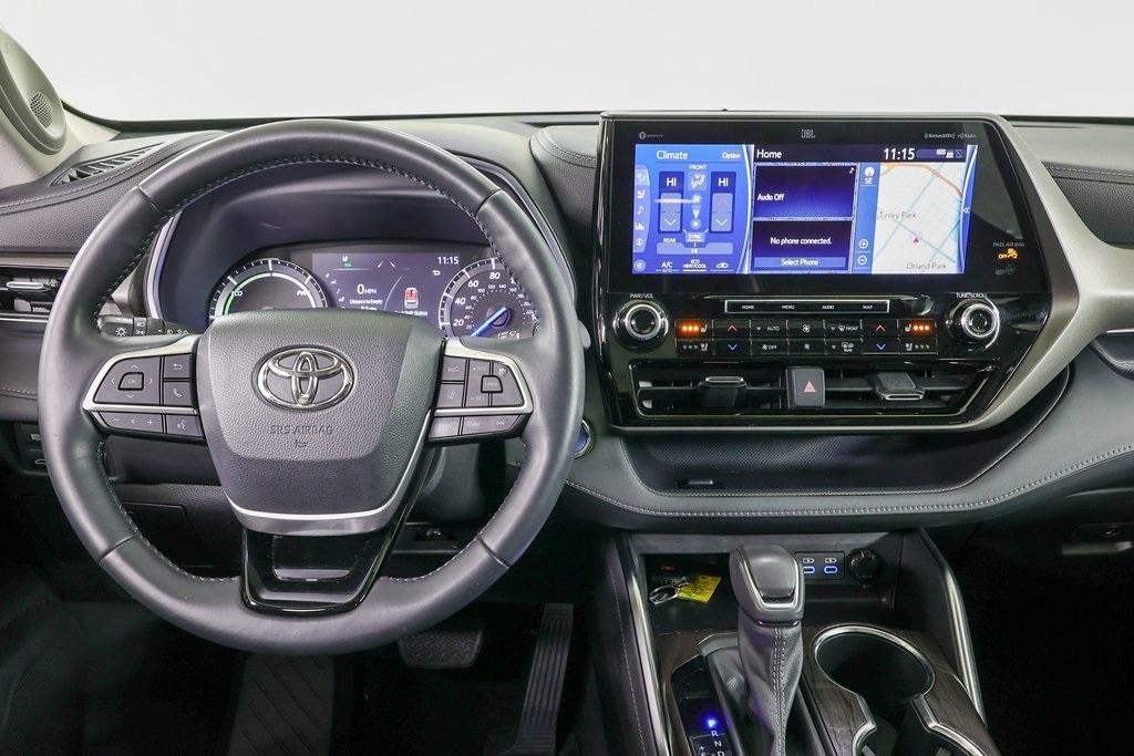 used 2022 Toyota Highlander Hybrid car, priced at $44,951