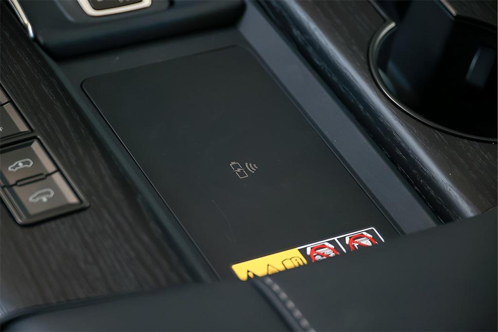 new 2025 Lexus LX 700h car, priced at $112,122