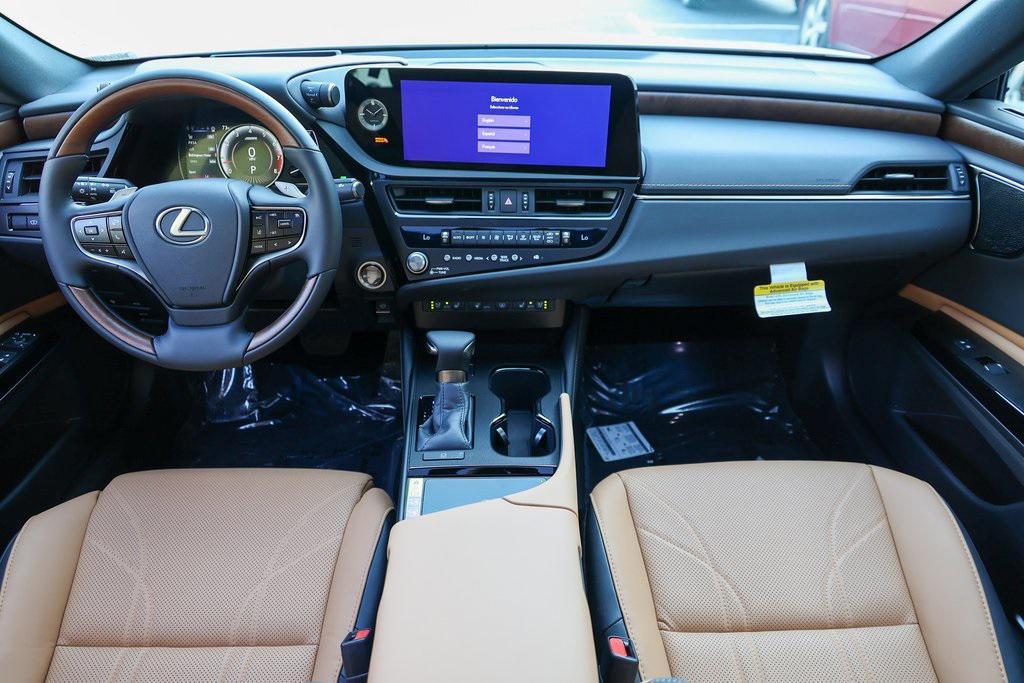 new 2025 Lexus ES 350 car, priced at $57,200