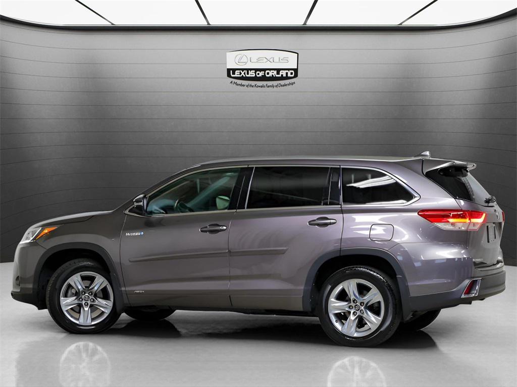 used 2019 Toyota Highlander Hybrid car, priced at $30,718