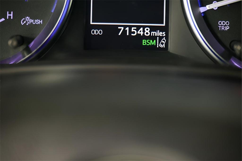 used 2019 Toyota Highlander Hybrid car, priced at $30,718