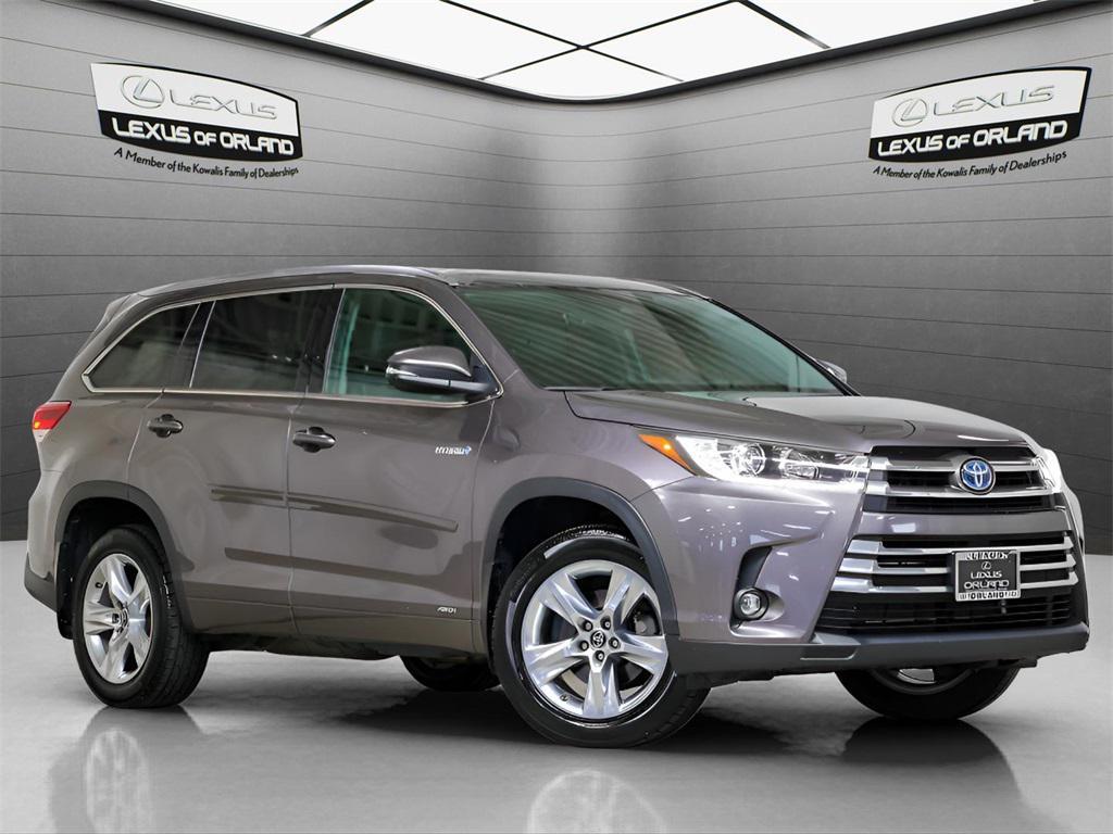 used 2019 Toyota Highlander Hybrid car, priced at $30,718