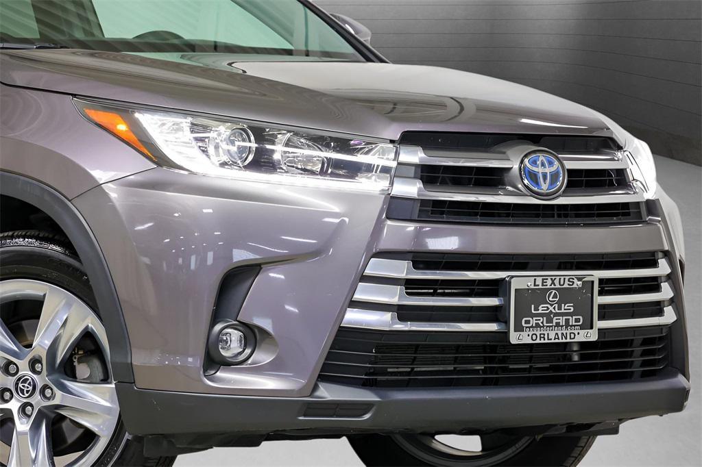used 2019 Toyota Highlander Hybrid car, priced at $30,718