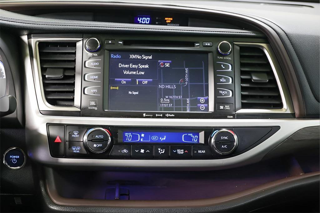 used 2019 Toyota Highlander Hybrid car, priced at $30,718