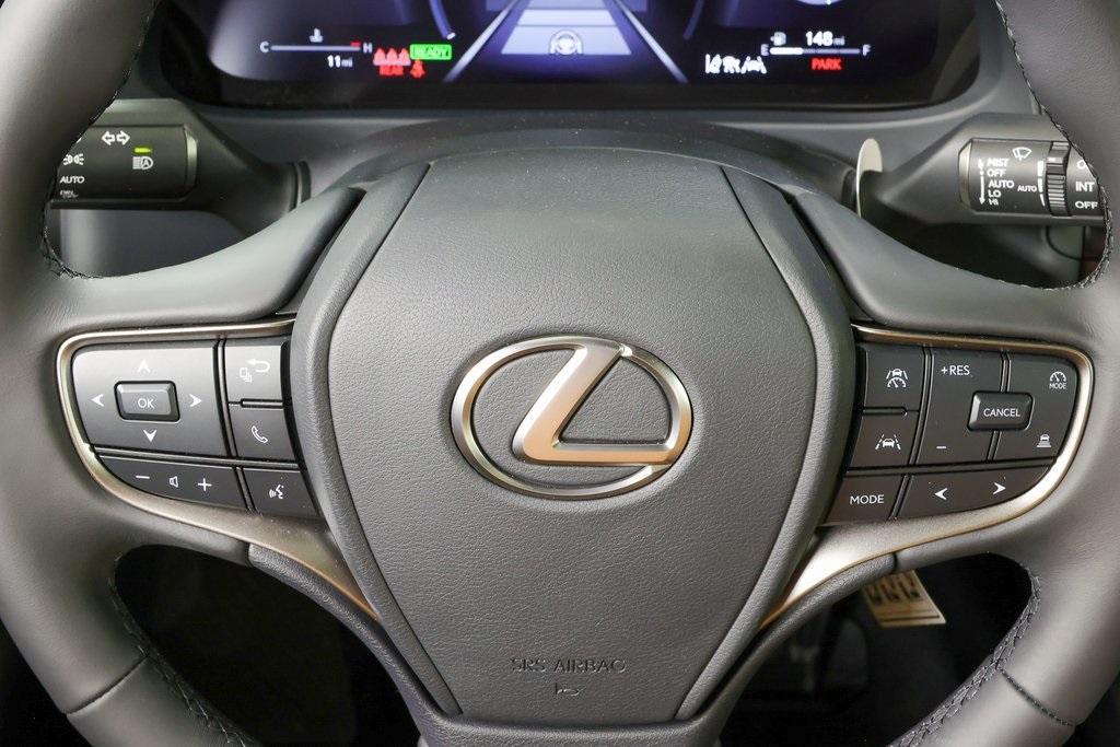 new 2025 Lexus UX 300h car, priced at $45,610