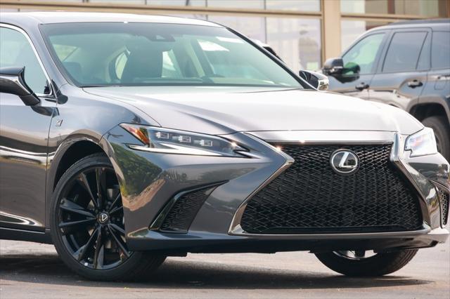 new 2025 Lexus ES 300h car, priced at $52,380