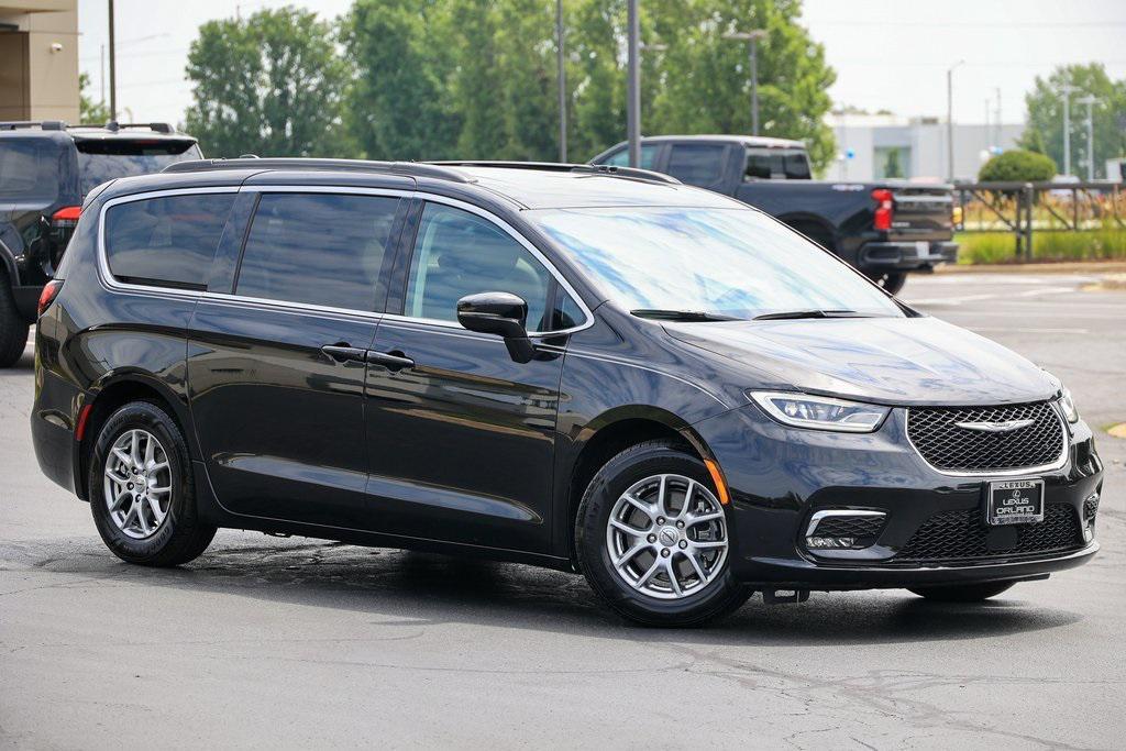 used 2021 Chrysler Pacifica car, priced at $27,306