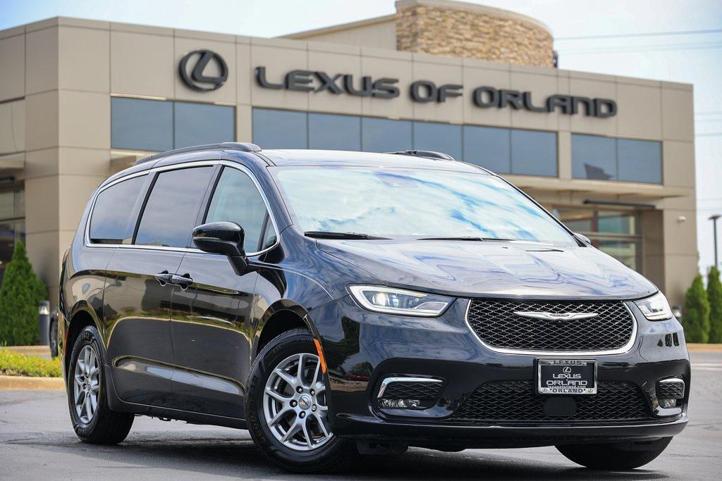 used 2021 Chrysler Pacifica car, priced at $27,306