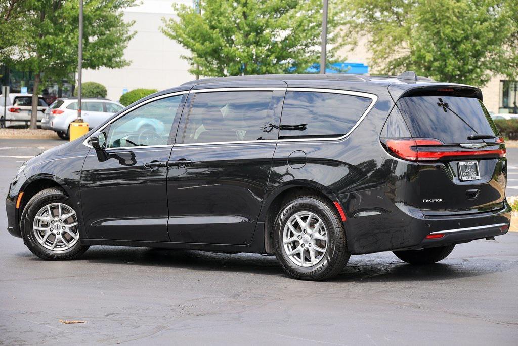 used 2021 Chrysler Pacifica car, priced at $27,306