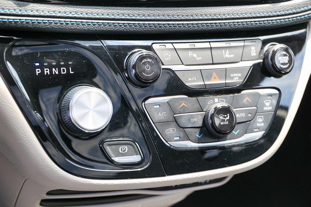 used 2021 Chrysler Pacifica car, priced at $27,306
