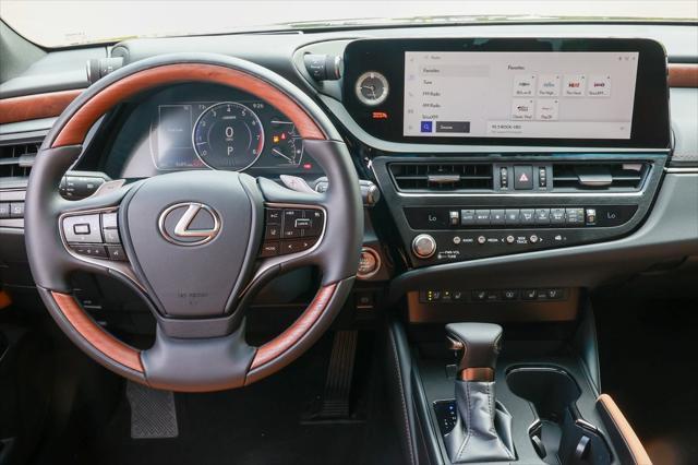 new 2025 Lexus ES 350 car, priced at $56,049