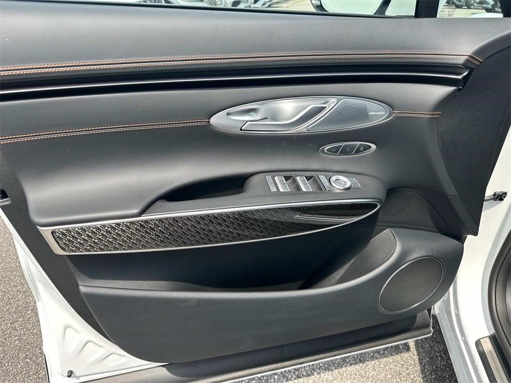 new 2026 Genesis GV70 car