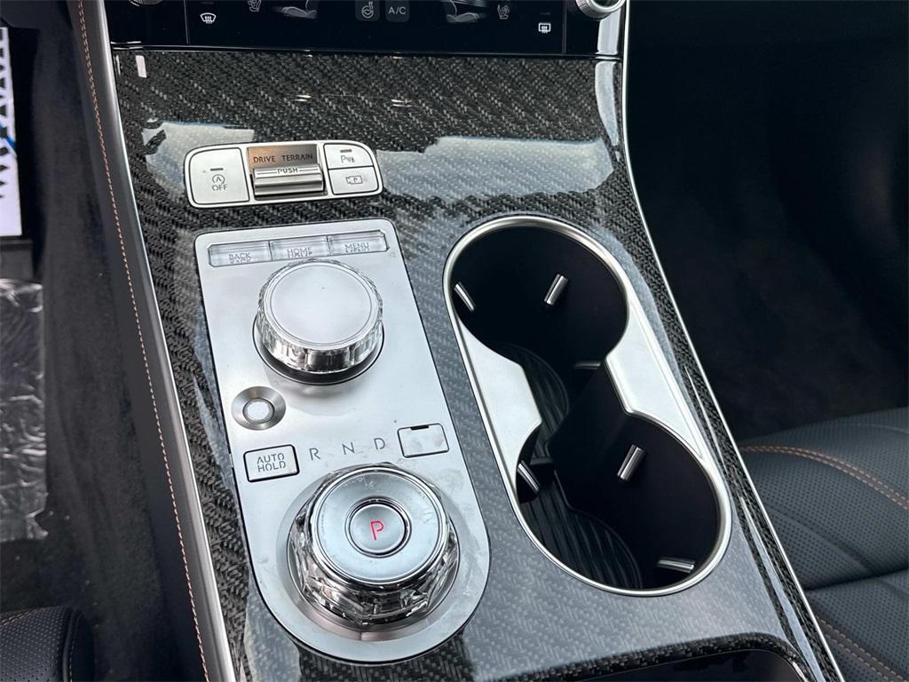 new 2026 Genesis GV70 car