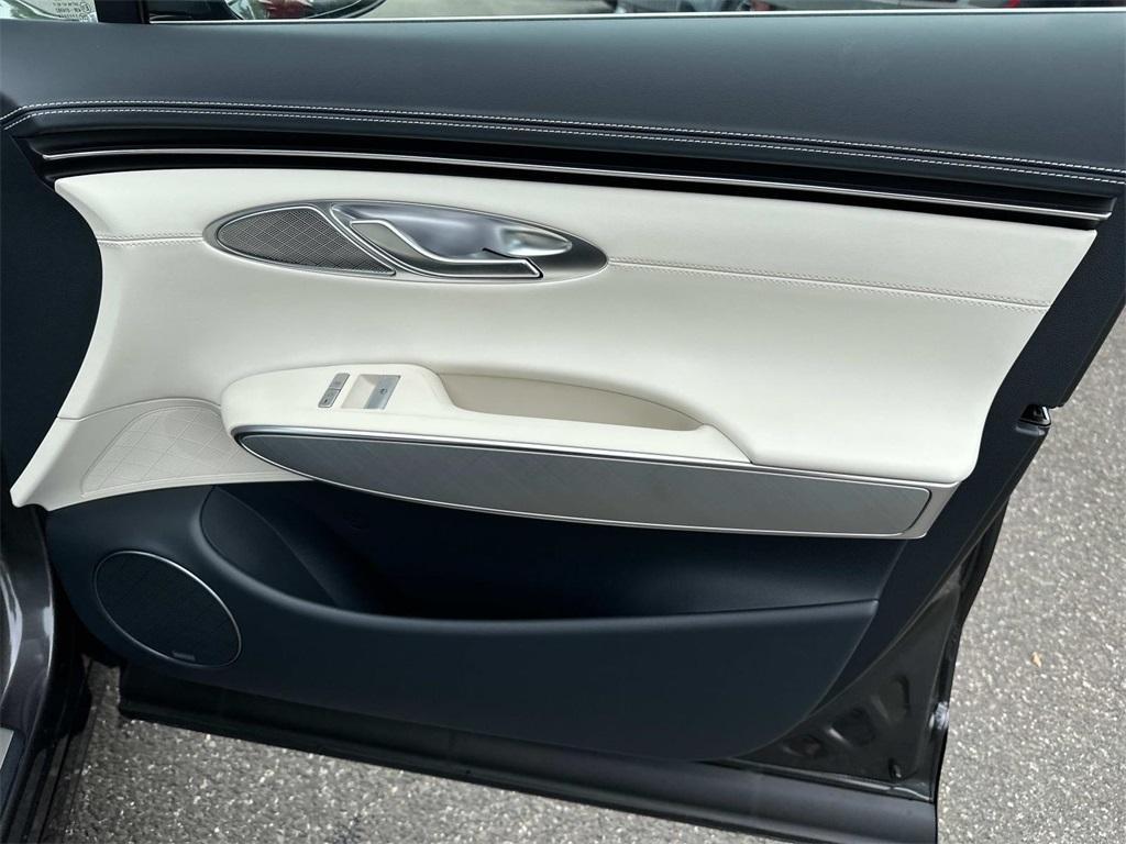 new 2025 Genesis Electrified GV70 car, priced at $76,200