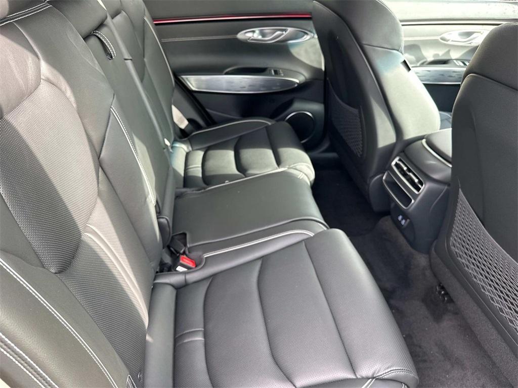 new 2026 Genesis Electrified GV70 car