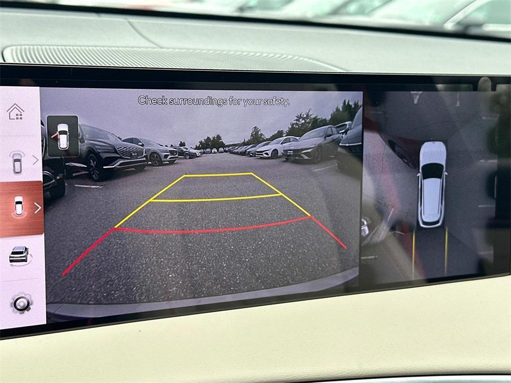 new 2026 Genesis GV70 car