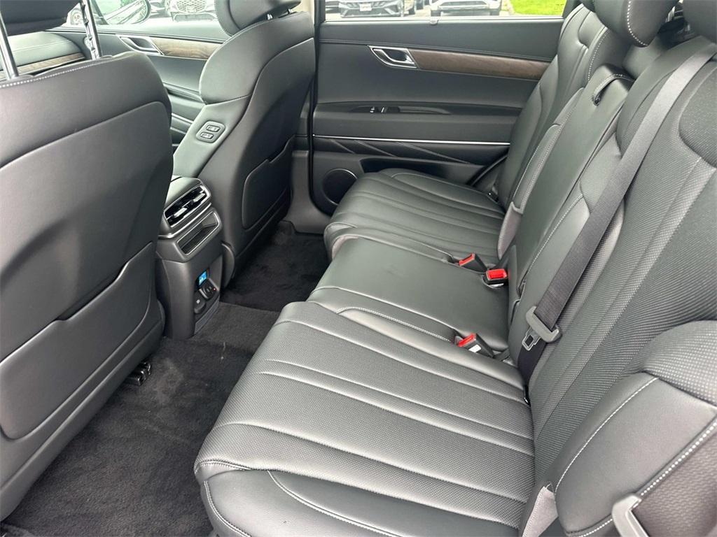 new 2025 Genesis GV80 car, priced at $61,491
