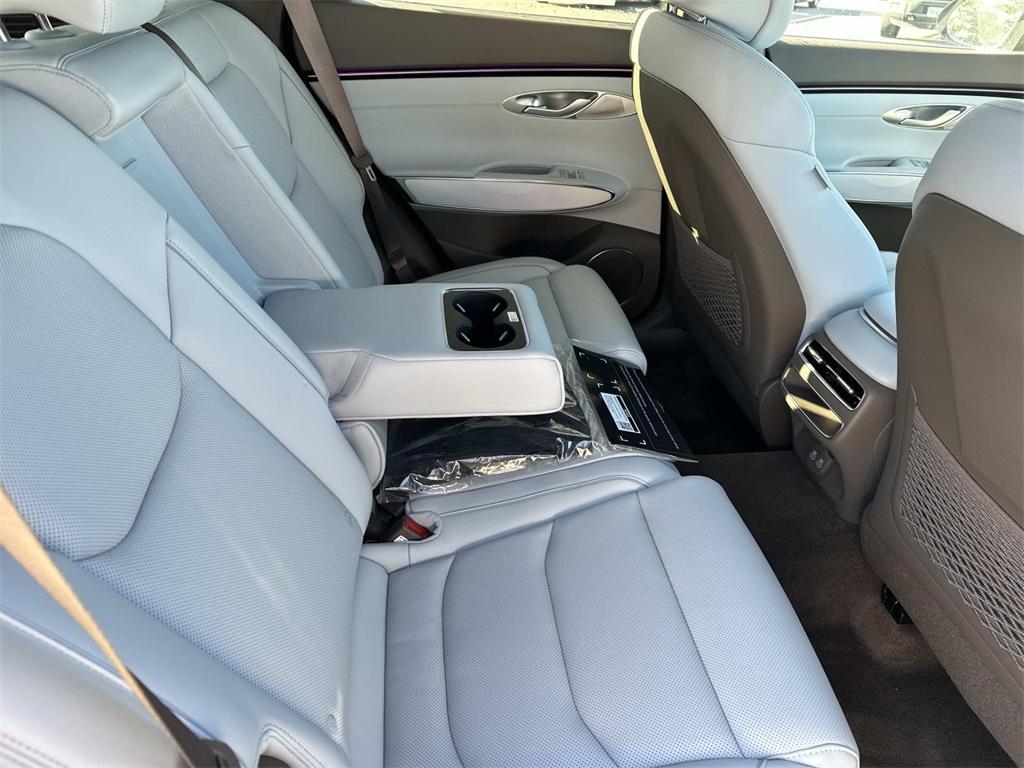 new 2026 Genesis GV70 car