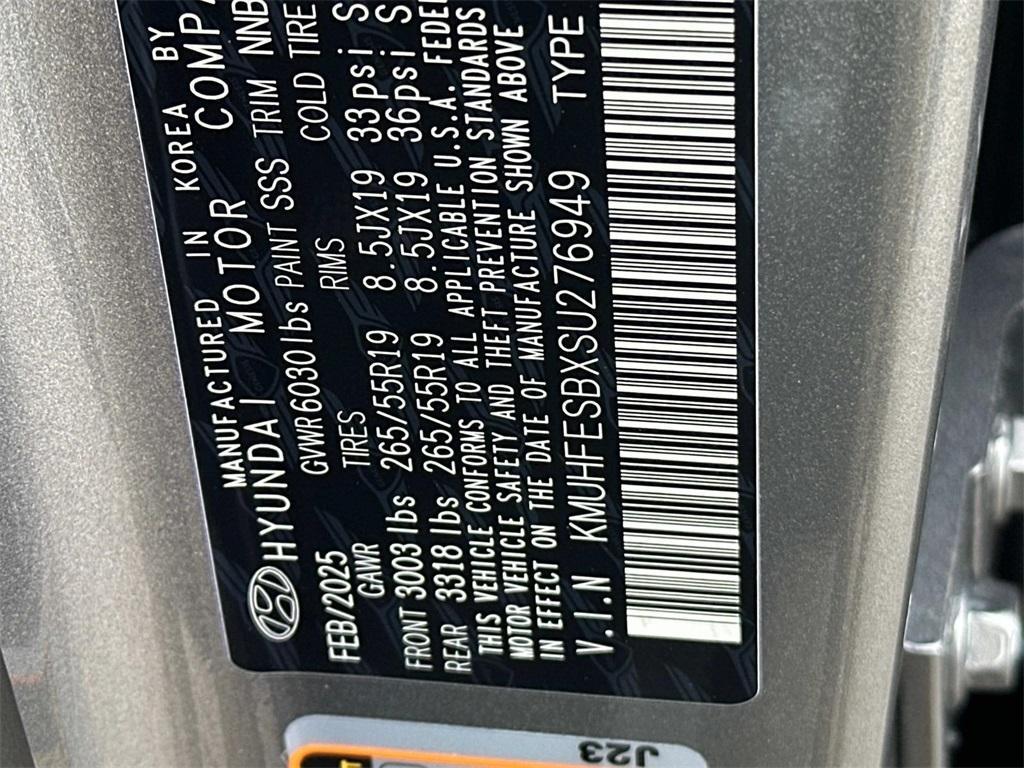 new 2025 Genesis GV80 car, priced at $57,740