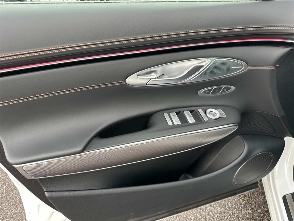 new 2026 Genesis GV70 car