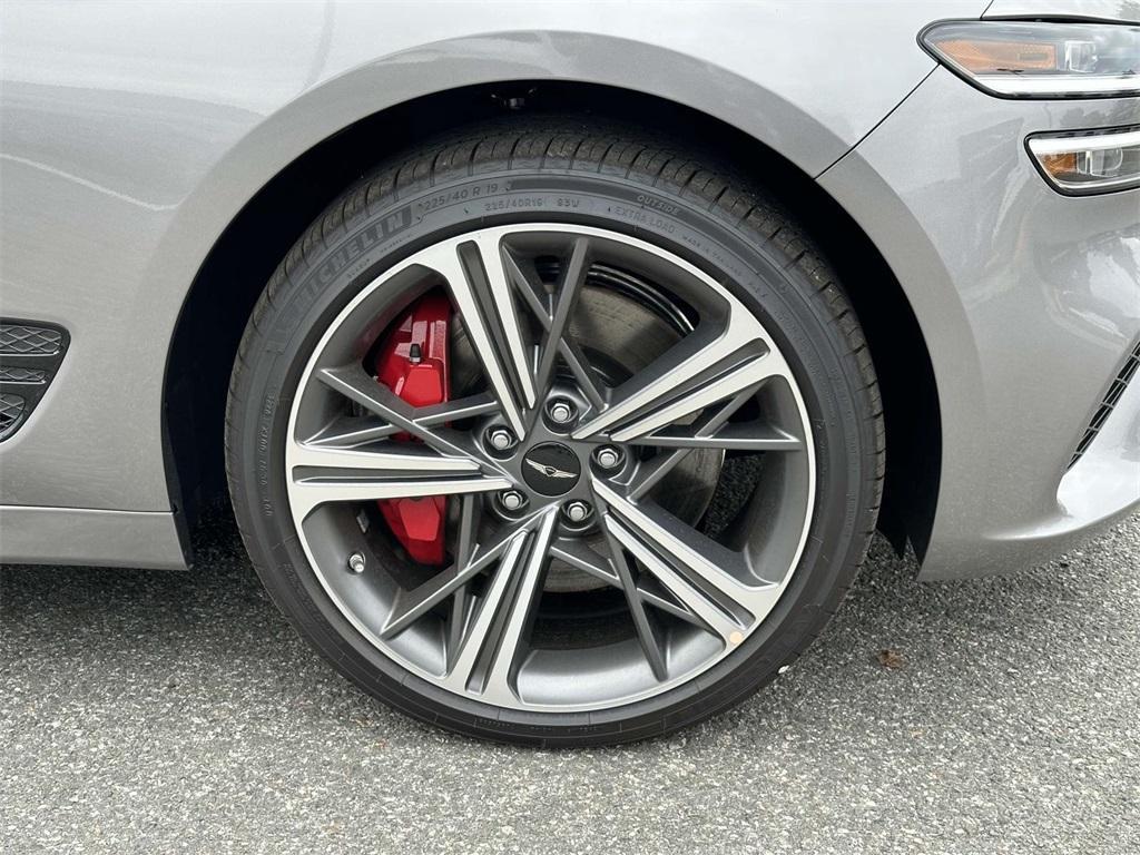 new 2025 Genesis G70 car, priced at $48,223