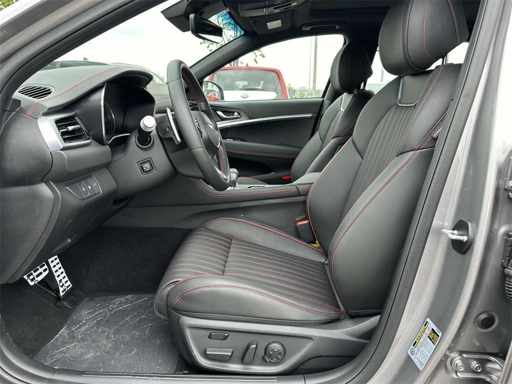 new 2025 Genesis G70 car, priced at $48,223