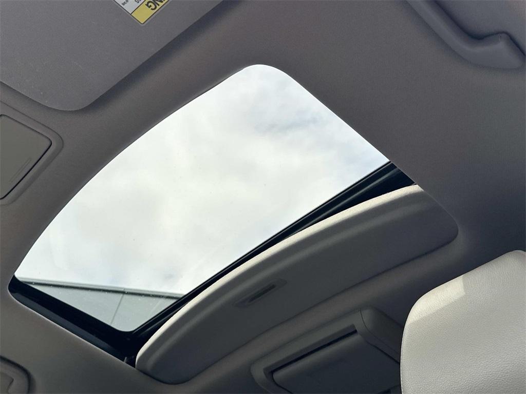 used 2015 Honda Odyssey car, priced at $10,750