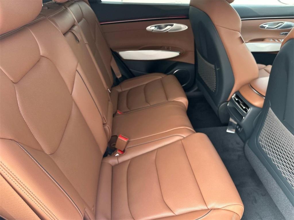 new 2026 Genesis GV70 car