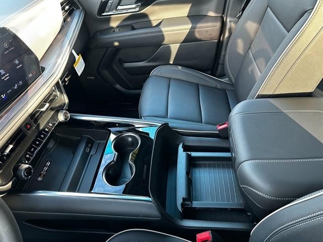 new 2025 Chevrolet Suburban car, priced at $82,620