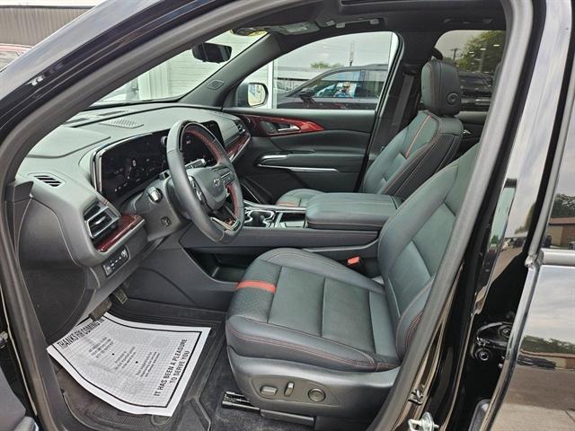 used 2024 Chevrolet Traverse car