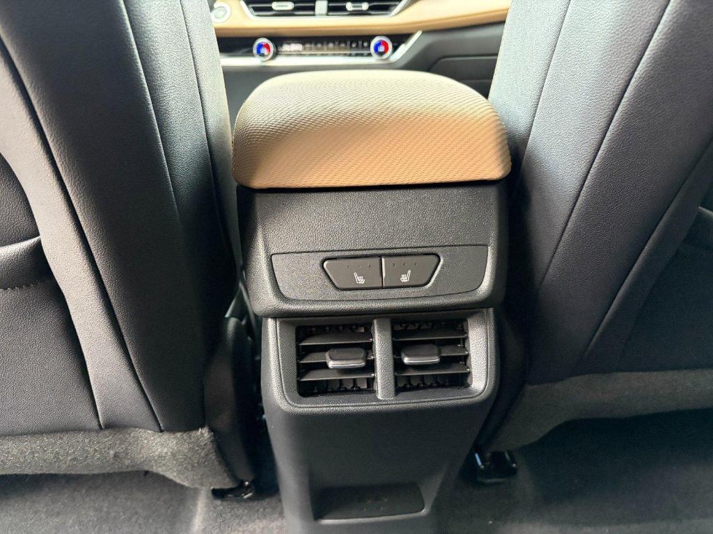 new 2026 Chevrolet Equinox car, priced at $33,677