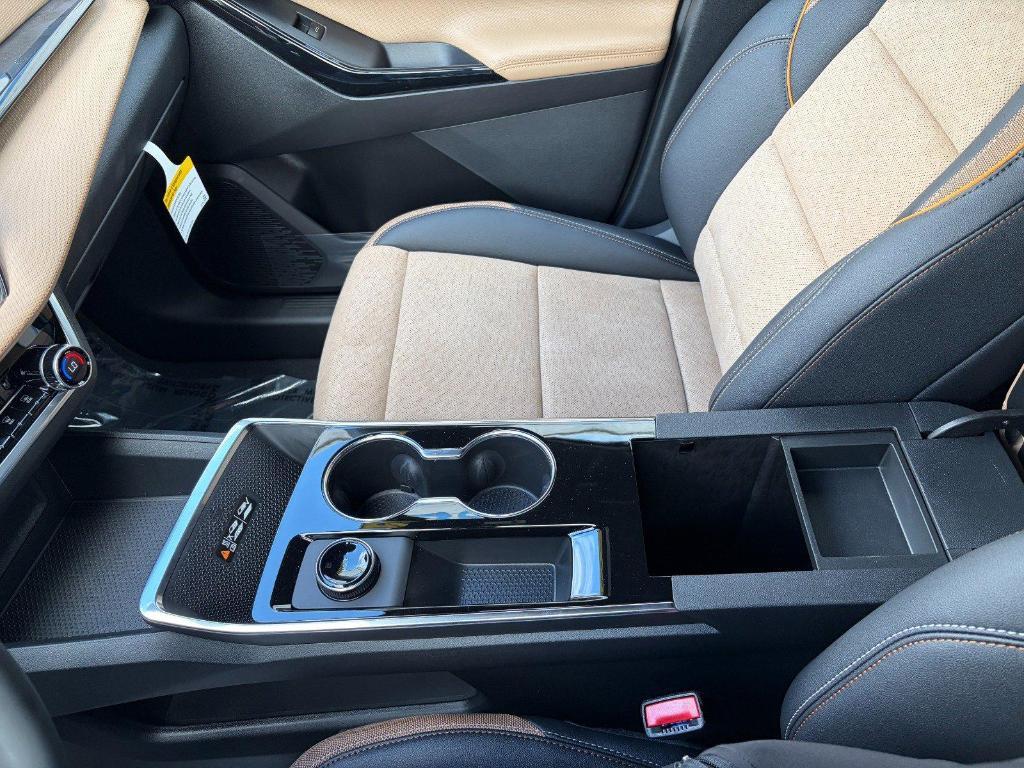 new 2026 Chevrolet Equinox car, priced at $33,677