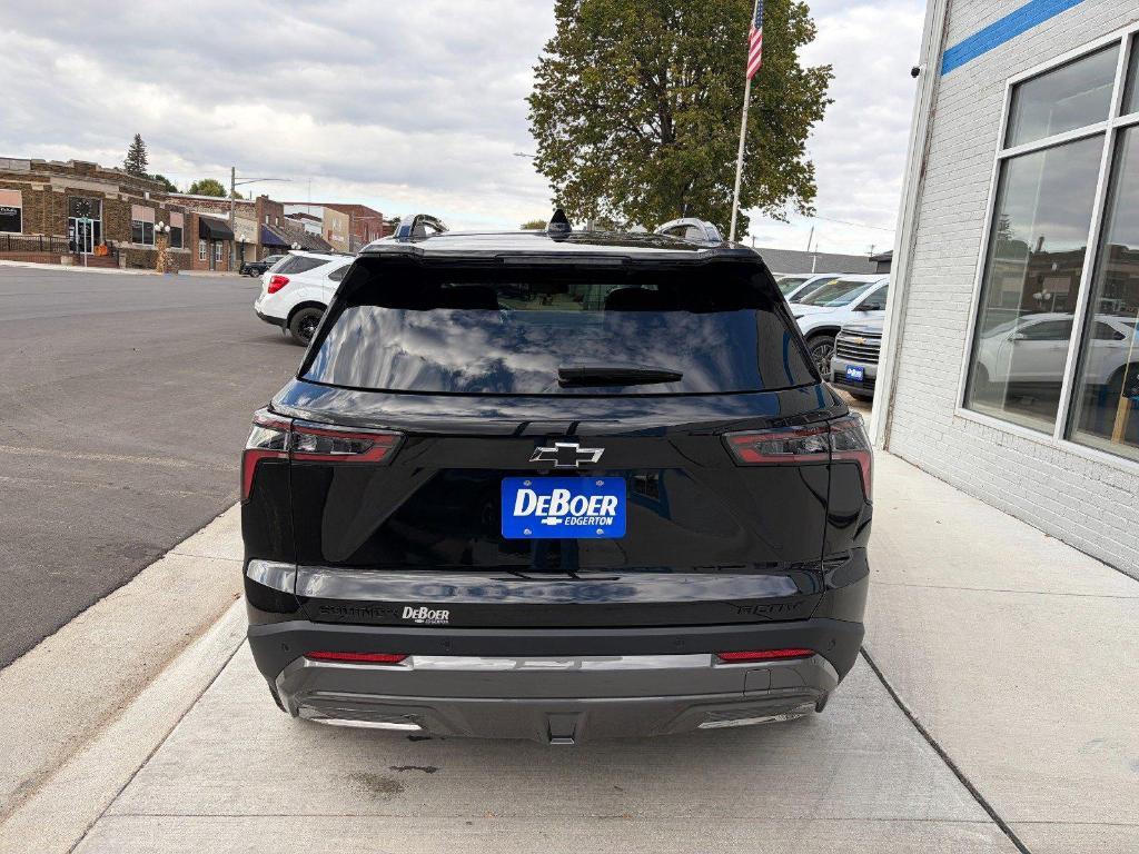 new 2026 Chevrolet Equinox car, priced at $33,677