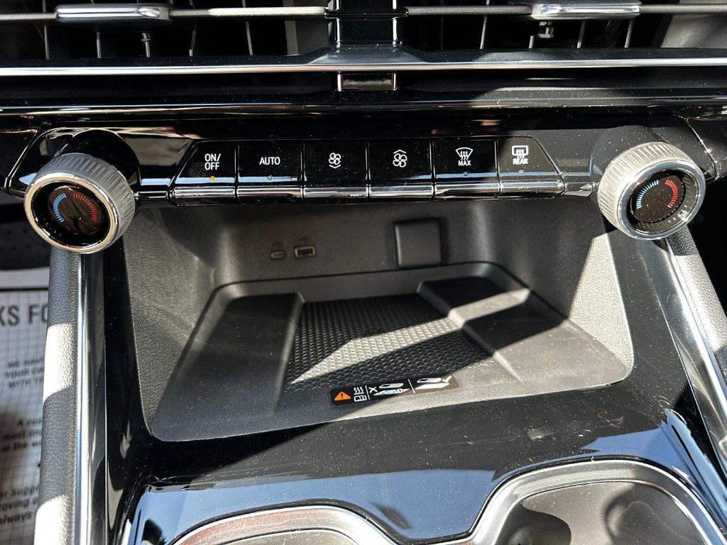 new 2026 Chevrolet Traverse car, priced at $53,015