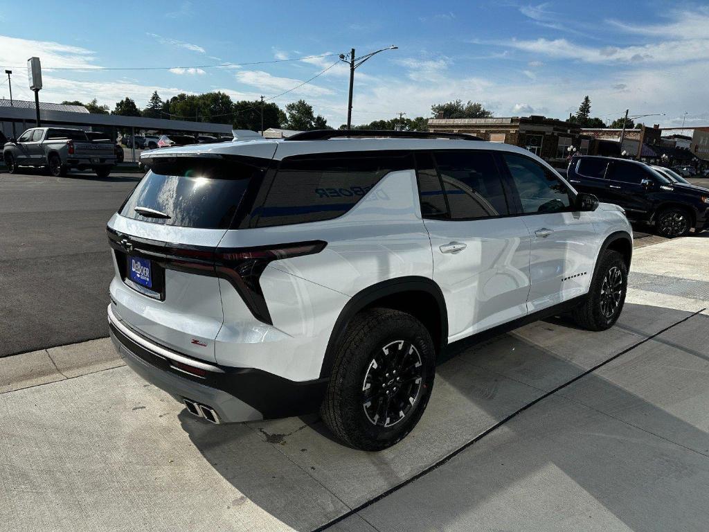 new 2026 Chevrolet Traverse car, priced at $53,015