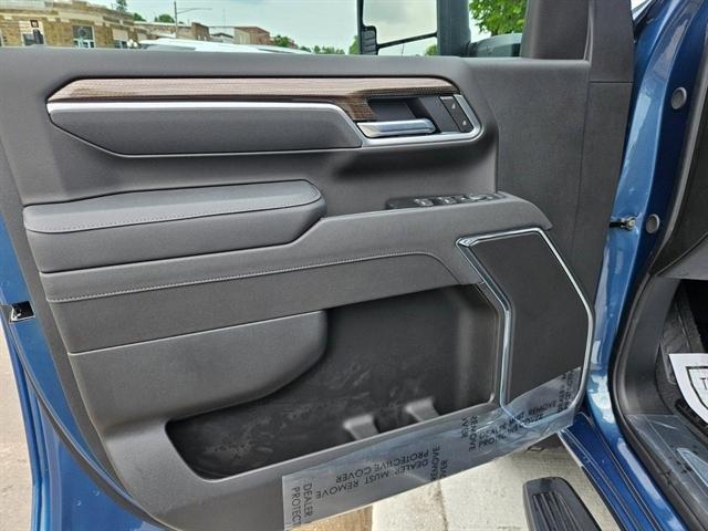 new 2025 Chevrolet Silverado 3500 car