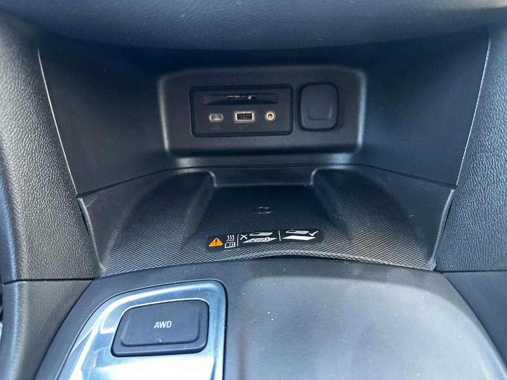 used 2021 Chevrolet Equinox car, priced at $23,945