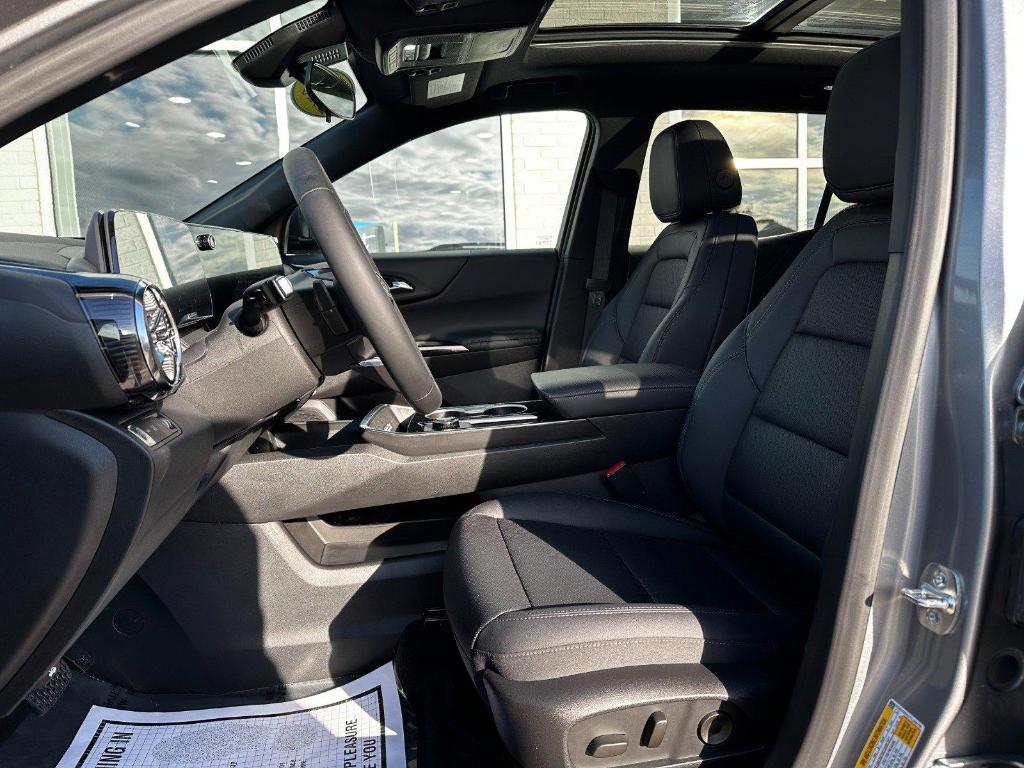 new 2026 Chevrolet Equinox car, priced at $37,580