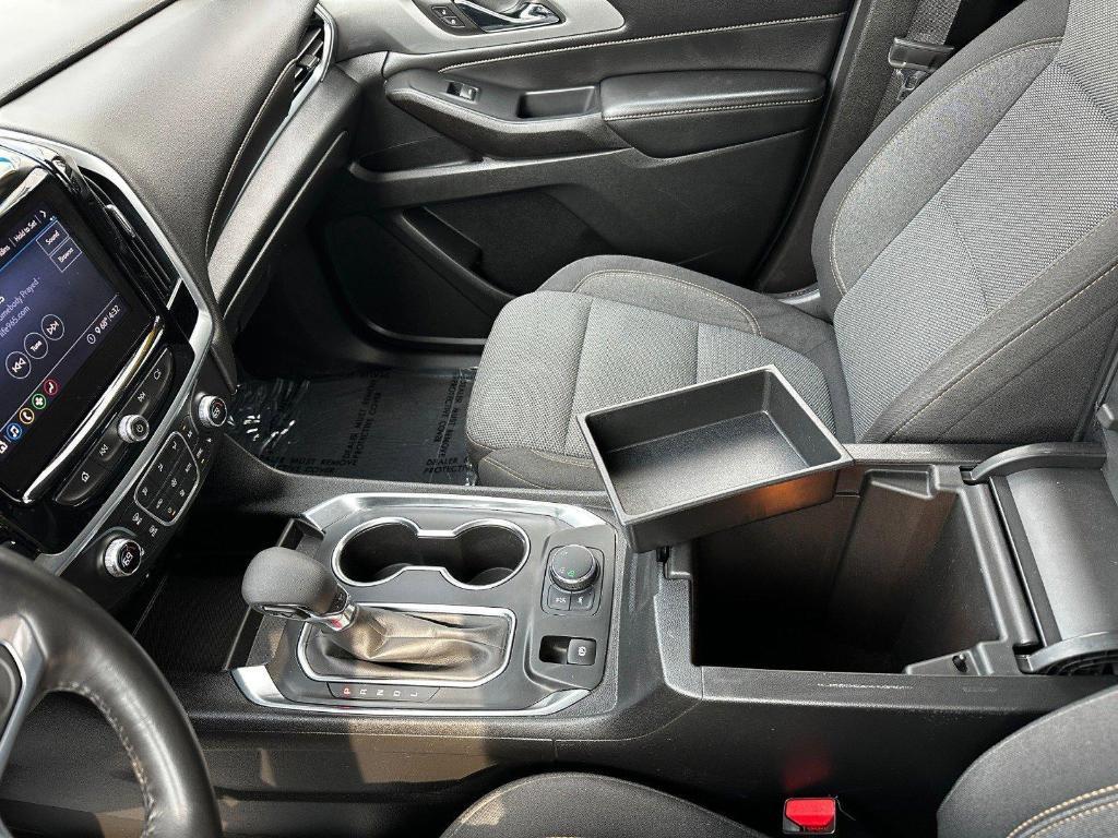 used 2021 Chevrolet Traverse car, priced at $24,895