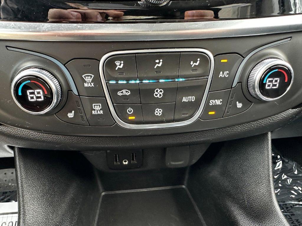 used 2021 Chevrolet Traverse car, priced at $24,895